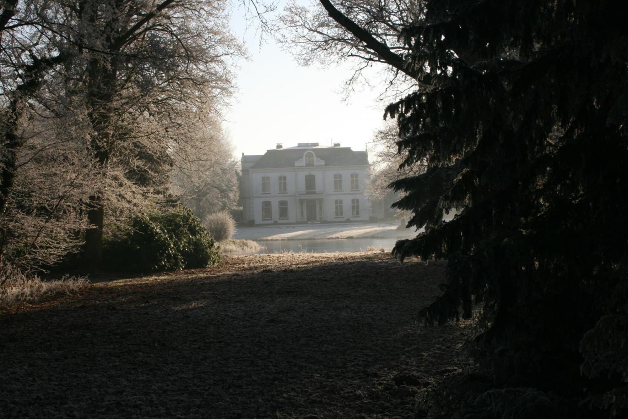 Strandhotel Dennenbos Oostkapelle Exterior foto